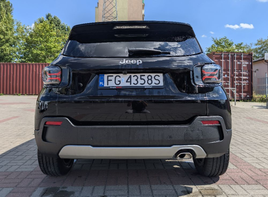 Jeep AVENGER 1.2 mHEV, najbogatsza wersja Summit - jak nowy - zdjęcie 2